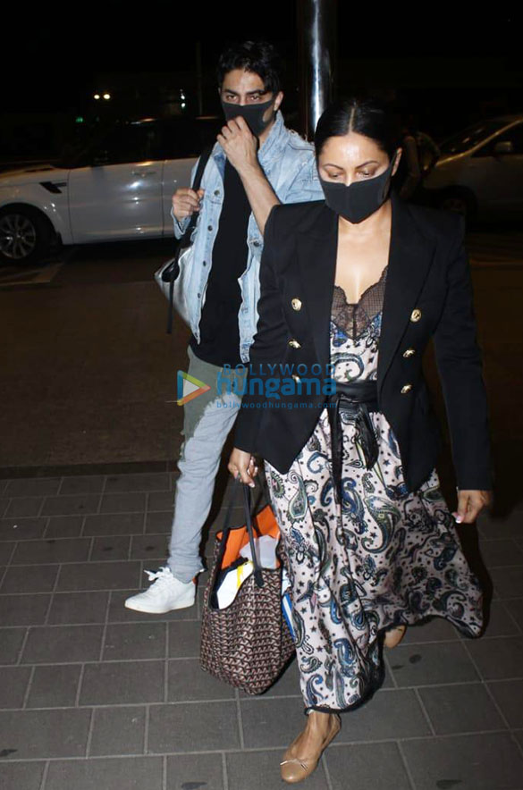 varun dhawan shreyas talpade giorgia andriani and others snapped at the airport 4