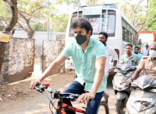 Vijay rides a bicycle to cast vote during Tamil Nadu elections 2021, massive crowd erupts to see Thalapathy