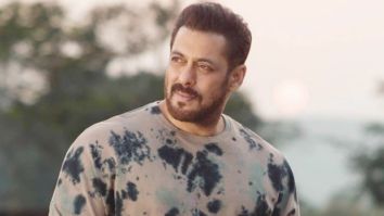 WATCH: Salman Khan supplies food packets to COVID warriors