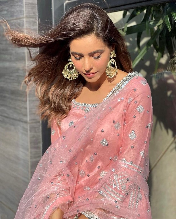 Aamna Sharif's peach sharara is the classic silhouette for wedding season