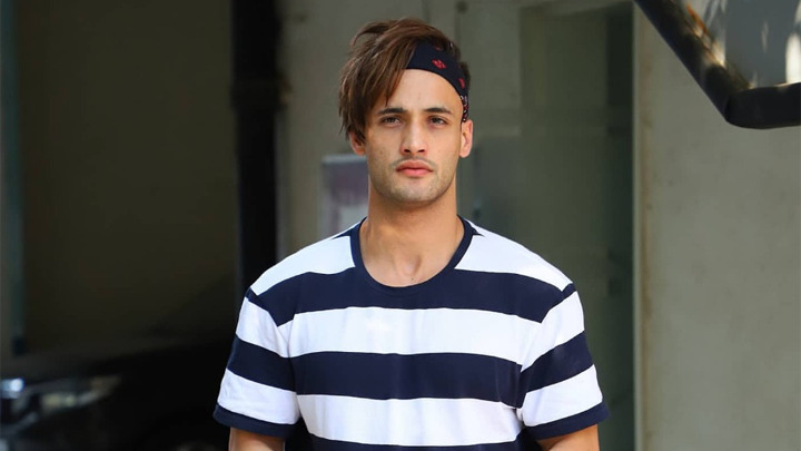 Asim Riaz on his CRAZY FANDOM: “It gives me more POWER to work HARD because now…” Asim Riaz on his CRAZY FANDOM: “It gives me more POWER to work HARD because now…”