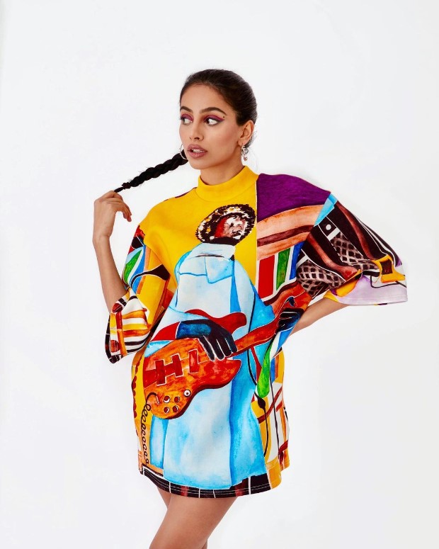 Banita Sandhu dons vibrant printed shirt dress worth Rs. 30,000; follows with latest flip flop trend