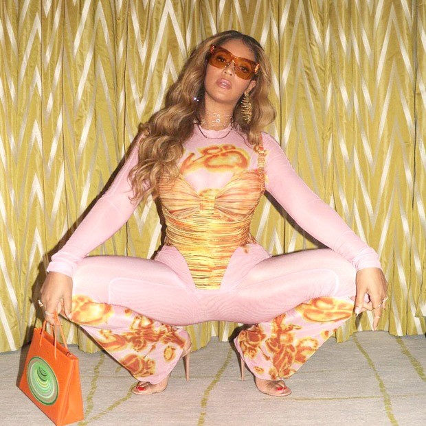 Beyoncé channels psychedelic 70's style in sheer co-ord with printed corset from Charlotte Knowles collection worth over Rs. 1 lakh