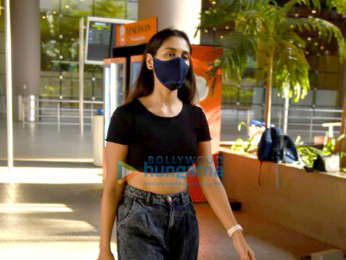 Photos: Actor Nikita Dutta spotted at the airport