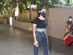 Photos: Actor Nikita Dutta spotted at the airport