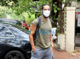 Photos: Dino Morea spotted in Bandra
