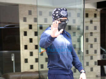 Photos: Emraan Hashmi spotted in Bandra