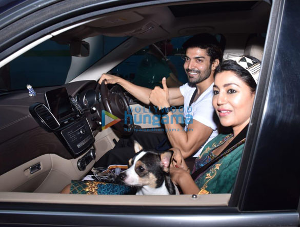 Photos: Gurmeet Choudhary and Debina Bonnerjee snapped in Andheri Photos: Gurmeet Choudhary and Debina Bonnerjee snapped in Andheri