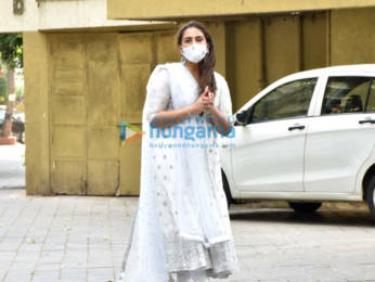 Photos: Huma Qureshi spotted outside her building on Eid