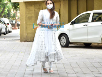 Photos: Huma Qureshi spotted outside her building on Eid
