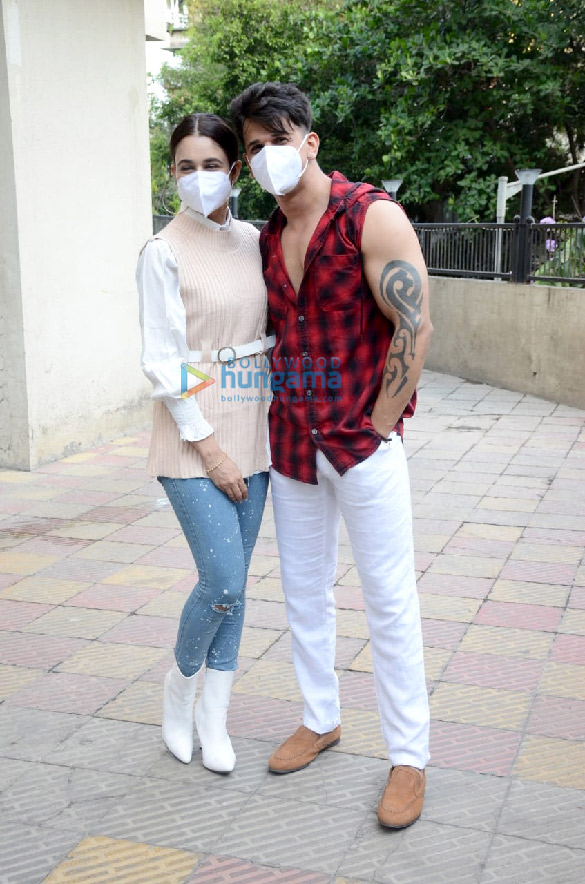 photos prince narula and yuvika chaudhary snapped in the city 2