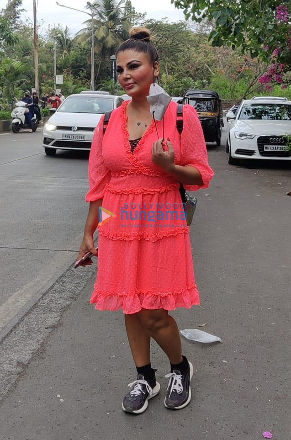 Photos: Rakhi Sawant snapped in Lokhandwala