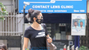 Photos: Rakul Preet Singh spotted at Foodhall in Santacruz