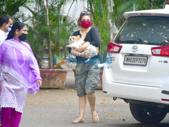 Photos: Raveena Tandon and husband spotted in Bandra