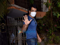 Photos: Sonu Sood snapped in Juhu