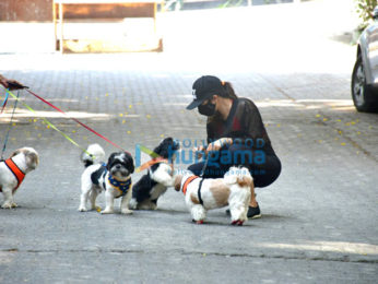 Photos: Sophie Choudry spotted in Bandra