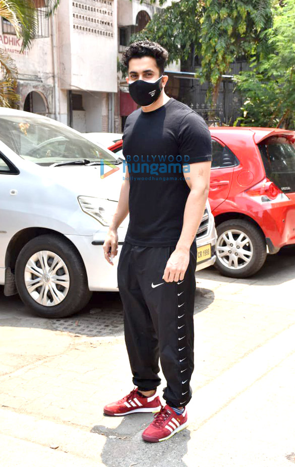 Photos: Sunny Singh Nijjar spotted at a clinic in Juhu