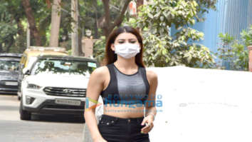 Photos: Urvashi Rautela snapped in Juhu