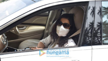 Photos: Vidya Balan and Siddharth Roy Kapur snapped in Juhu