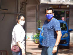 Photos: Zaheer Khan and Sagarika Ghatge spotted in Bandra