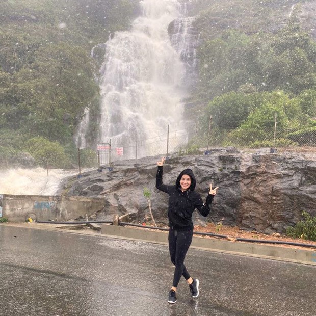 Sunny Leone enjoys Kerala's monsoon with her family while shooting for her upcoming Malayalam film Sunny Leone enjoys Kerala's monsoon with her family while shooting for her upcoming Malayalam film