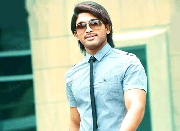 "Feel My Love"- Allu Arjun remembers the golden words as Arya completes 17 years