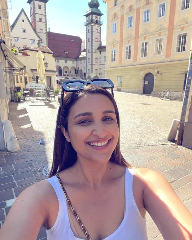 Parineeti Chopra is all smiles in no-makeup selfies from her vacation in Turkey Parineeti Chopra is all smiles in no-makeup selfies from her vacation in Turkey