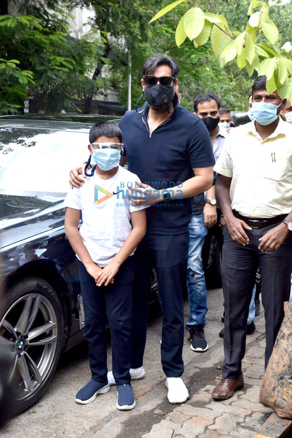 photos ajay devgn and yug devgn snapped attending a tree plantation drive in juhu 6