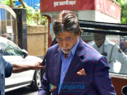 Photos: Amitabh Bachchan spotted at a shoot in Bandra