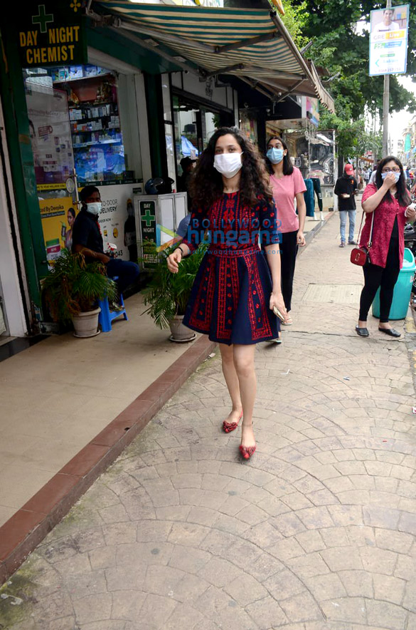 photos ankita lokhande snapped at lokhandwala market 1