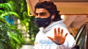 Photos: Arjun Kapoor snapped in Juhu