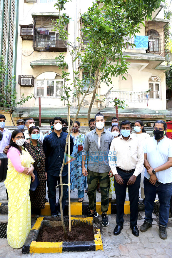 photos dino morea and anusha srinivasan iyer snapped at tree plantation drive event 1