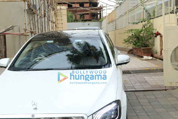 photos disha patani snapped in bandra 1 2