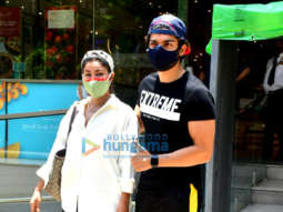 Photos: Gurmeet Choudhary and Debina Bonnerjee spotted at Foodhall in Santacruz