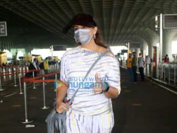 Photos: Huma Qureshi snapped at the airport