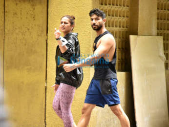 Photos: Huma Qureshi snapped in Juhu