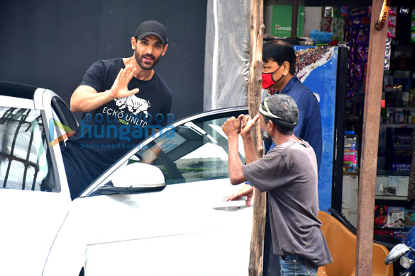 photos john abraham spotted in bandra 2 6