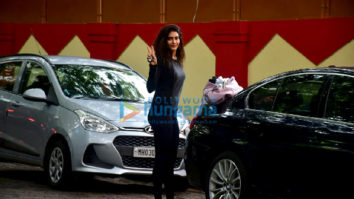 Photos: Karishma Tanna snapped at the gym