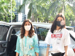 Photos: Kriti Sanon and Nupur Sanon snapped in Juhu