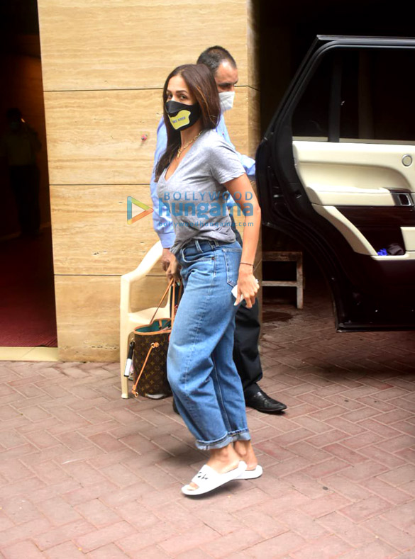 photos malaika arora spotted in bandra 4 21