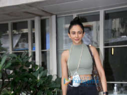 Photos: Rakul Preet Singh spotted at Sequel cafe in Bandra