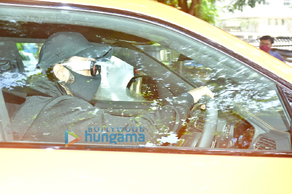 photos ranveer singh spotted in bandra in his new car 3