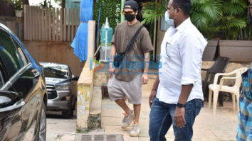 Photos: Shahid Kapoor and Mira Kapoor snapped in Juhu