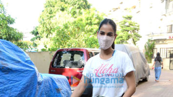 Photos: Sonal Chauhan snapped cycling in Versova