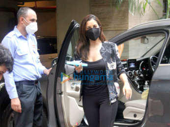 Photos: Sophie Choudry spotted in Bandra
