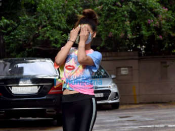 Photos: Urvashi Rautela snapped in Juhu
