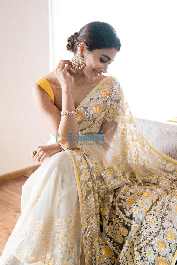 pooja hegde 2 6