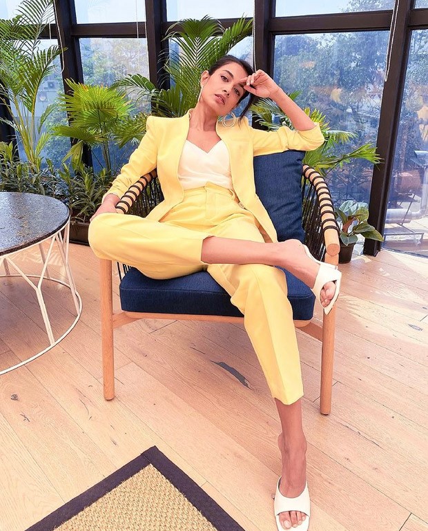 Sarah Jane Dias aces summer pastel trend in a chic yellow pantsuit 