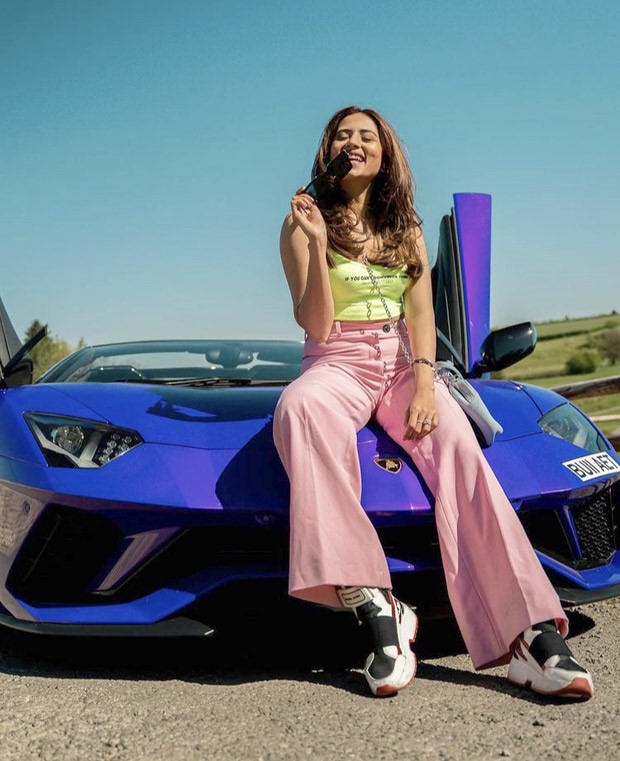 Sargun Mehta aces colour blocking in neon crop top with pink bell-bottom pants