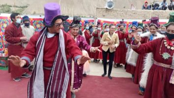 Aamir Khan Dances in Ladakhi Costume in Wakha, Ladakh | Traditional Folk Dance | Laal Singh Chaddha